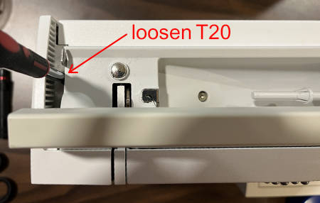 location of screw holding side